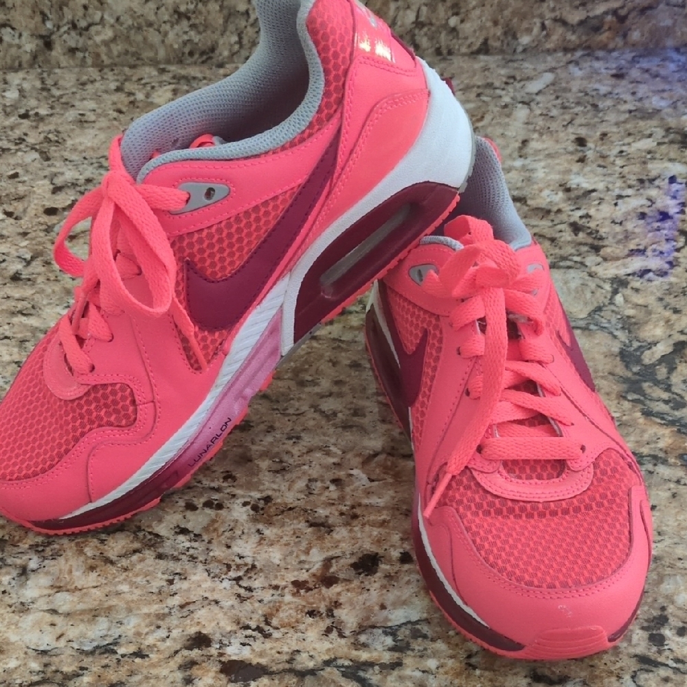 Nike Women's Bright Pink Athletic Sneakers